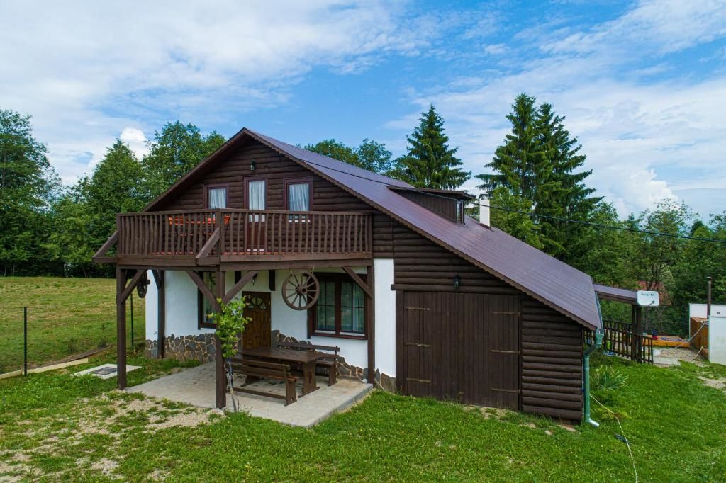 Дома для отпуска Kristóf vendégház Ciumani-55